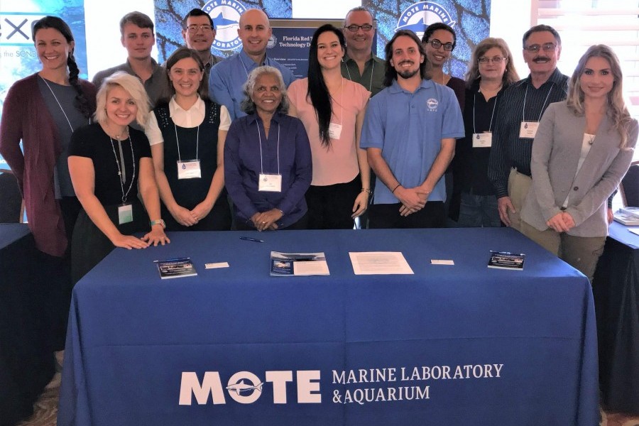 Mote's research team that participated in the 10th US Symposium on Harmful Algae