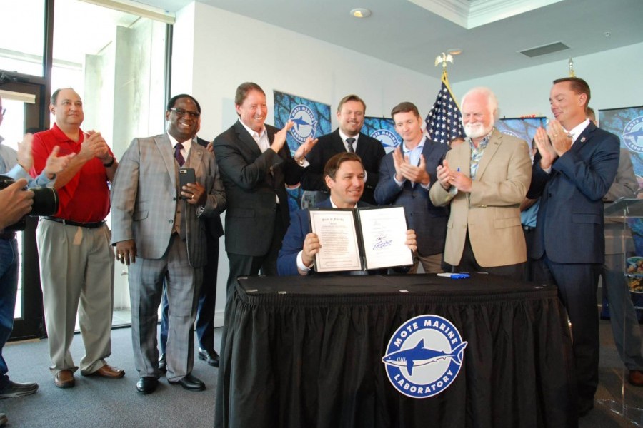 Governor Ron DeSantis signed SB 1552 at Mote on June 20, 2019. Photo credit: Mote Marine Laboratory