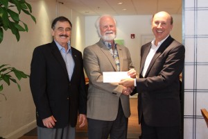 Dr. Richard Pierce and Dr. Michael P. Crosby, Mote Marine Laboratory; and Dr. Mark Pritchett, Gulf Coast Community Foundation.
(Check presented for: “Advanced Solar-powered Filtration Technology for Marine and Freshwater.”)
