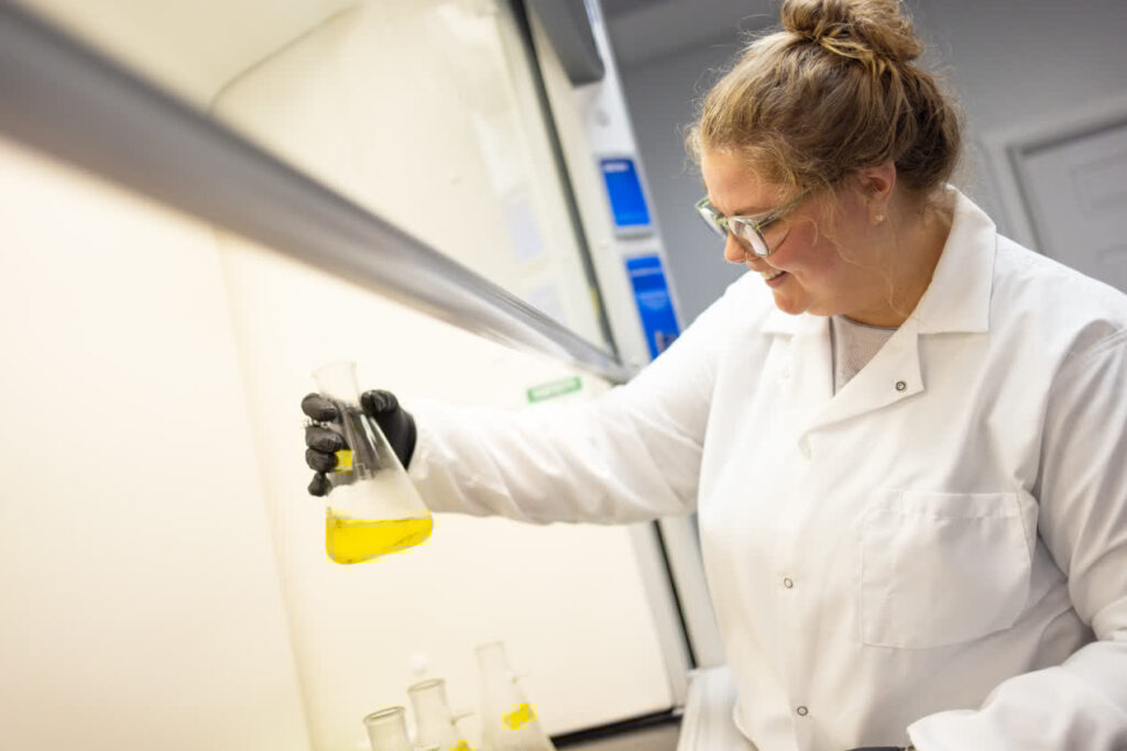 Dr. Kirstie Francis, Postdoctoral Research Fellow in Mote's Marine Microbiology Program, focuses on molecular microbiology