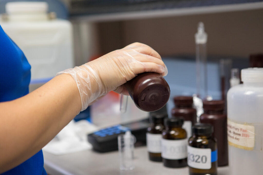 Mote scientists conduct chemistry research in the lab.