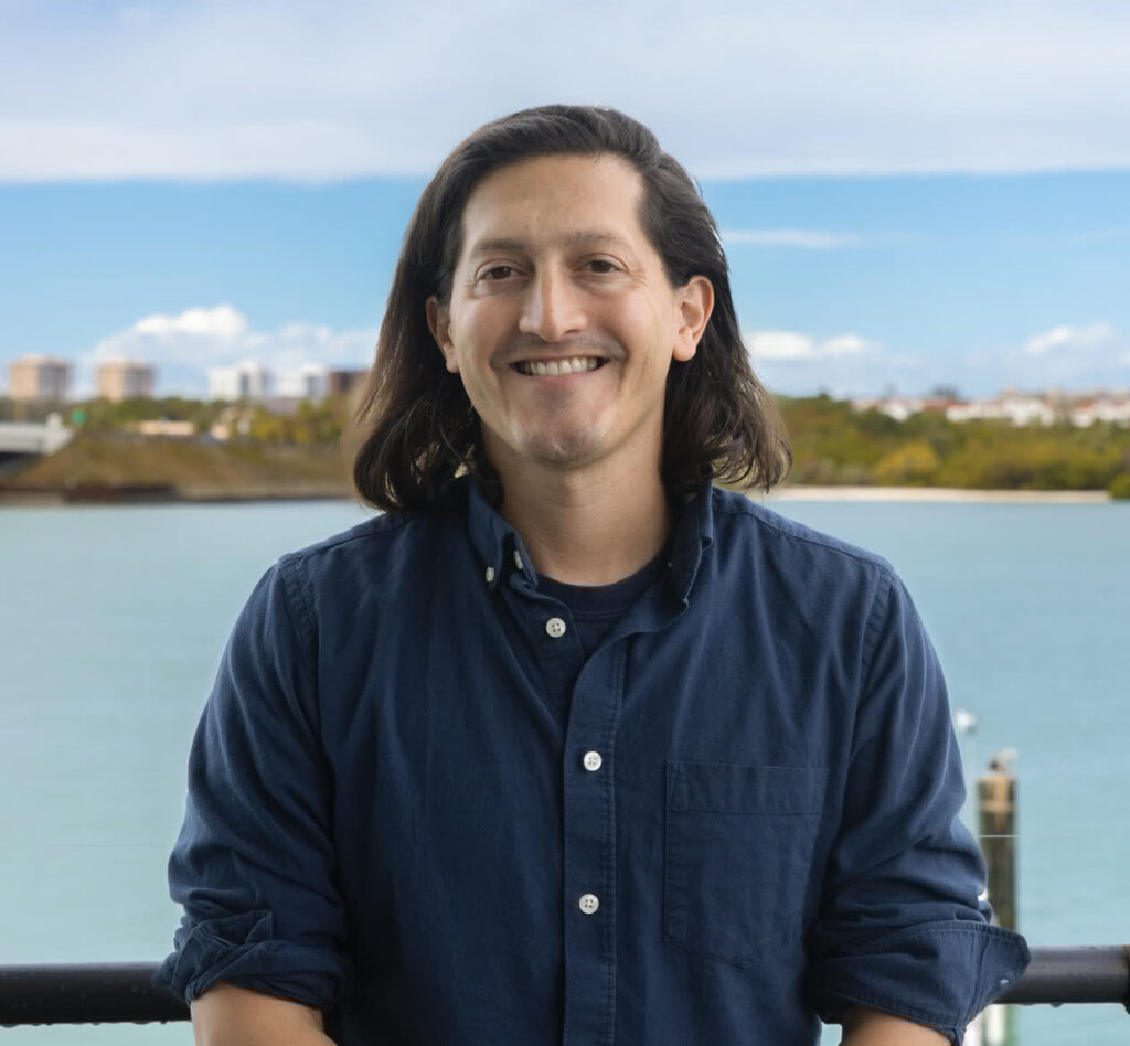 Headshot of Jesse LoCascio