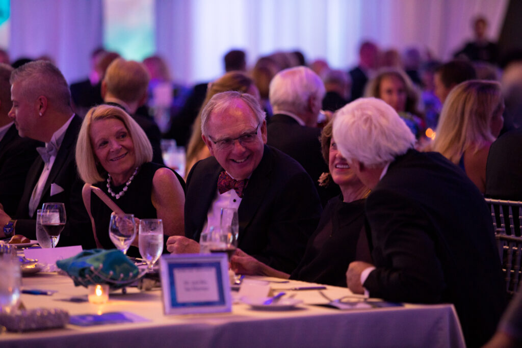 Guests enjoying dinner at Mote Marine Laboratory's Oceanic Evening.